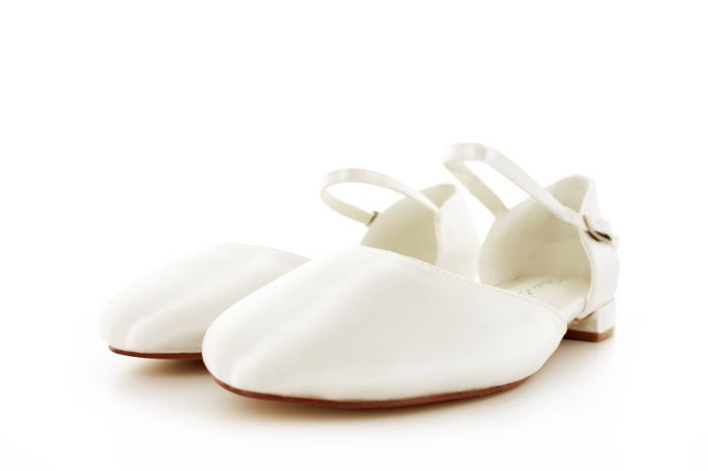 offene flache Brautschuhe Taina ivory