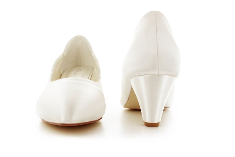 890-einf-satin-ivory-01 bequeme Braut Pumps Viola ivory Satin