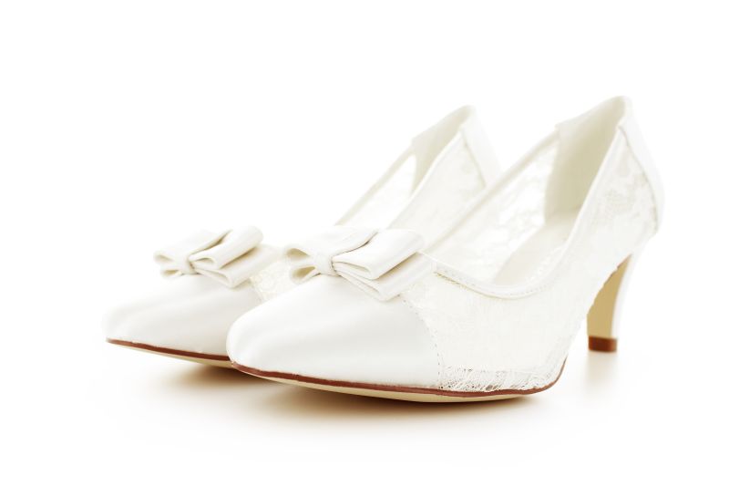 880-einf-satin-spitze-ivory-03 Spitzen Braut Pumps Ariane ivory