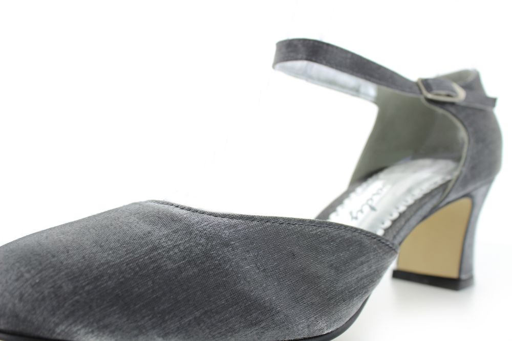 255-silber-b Riemchen Pumps Happy silber Satin