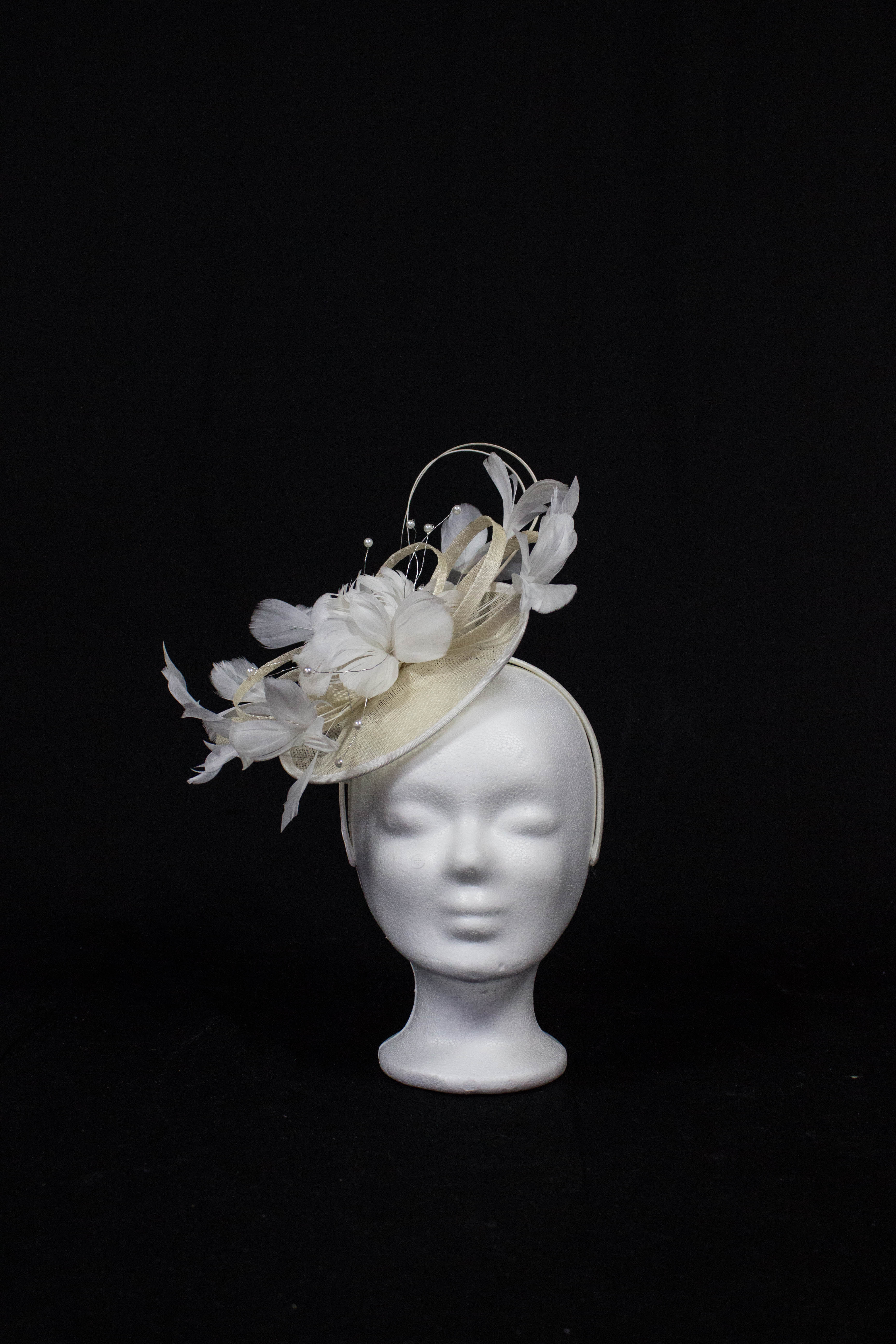 IMG_4281 Brauthut Anne creme